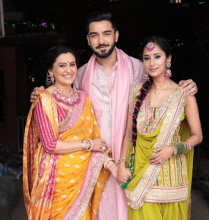 Smita Bansal Instagram - Masti Mein Rehneka , Haste Rehneka Baaki Life is Jhakaas❤️