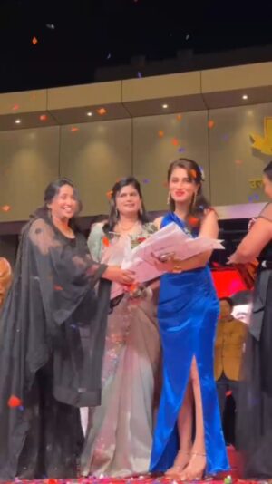 Smita Gondkar Instagram - Khopoli Youth Festival 2025

"Khopoli Youth Festival 2025! Witnessing the incredible talent of the youth, the energy of the crowd, and the passion of young participants was truly inspiring. The enthusiasm, the cheers, and the unstoppable spirit made this event unforgettable! ✨❤️"
.
.
.
#smitagondkar #smittens #khopoliyouthfestival #youngfestival #khopoli #youth #trending #instagram