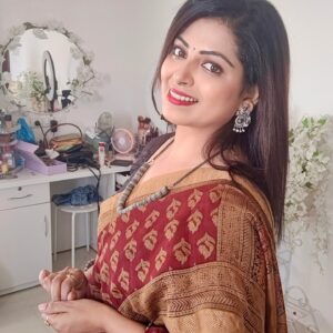 Smita Shewale Instagram - Today look 🎇 
#happiness #smitashewale #sareedraping #sareelover #gratitudeattitude #Happy #smitashewale