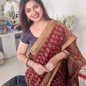 Smita Shewale Instagram - Today look 🎇 
#happiness #smitashewale #sareedraping #sareelover #gratitudeattitude #Happy #smitashewale