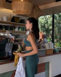 Actress Sofia Nikitchuk HD Photos and Wallpapers February 2025