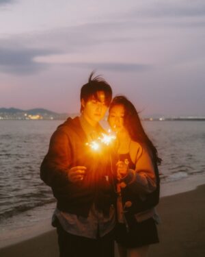 Song Chae-yoon Instagram - -
우리의 밤은
당신의 낮보다 아름답다