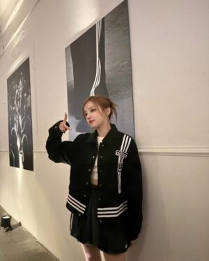 Song Yuqi Instagram - My all-star journey!!!! Still can’t believe I was there to watch those amazing shows🥹 Huge respect to all the players who gave us a show filled with passion, skills, and unforgettable moments. Hope everyone can be healthy!! My best wishes!!
Again.Really appreciate it!Thank you for inviting me😊