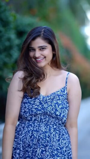 Soniya Suresh Instagram - Wearing : @tsboutique625 
Video : @kp_fotofactory 
.
.
.
#reels#reelsinsta#video#reelitfeelit#videography#candid#soniyasuresh#shoot#shootdays📷