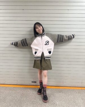 Sora Tamaki Instagram - 💰

今日はカネオくんです！
今回はグミについて。

これを見たらグミが食べたくなるはずです！
私は、収録の帰りに買いに行きました🍬

ぜひご覧ください。

cowichan knit @bittercells.official @hana_official.kr 
inner&pants @mimimemete
earring @clochette.223
boots @ashinagaojisan_gram
#PR

#有吉のお金発見突撃カネオくん 
#田牧そら