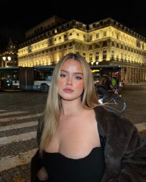Soraya Naomi Instagram - 🌌