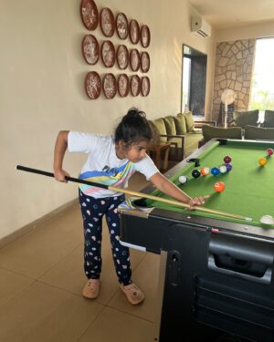 Sravana Bhargavi Instagram - This was a No network vacation . And we had all the fun we could.
This was a different kind of vacation than what my parents were typically used to.
Its pretty evident in these pictures and videos that my parents had a lot of fun in this trip.
Although there was no sighting of the big cat, these 3 days were no less remarkable.
Trip , accommodation, commute was curated by @pariksheetd  @thesafaribuff .
Thankyou for gracefully handling our last minute travel challenges as well ❤️❤️
