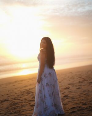 Sree Nithi Instagram - Let nothing dim the light
...that shines from within🤍

Mua : @varshas__makeover__ 
Hair & Edit : @gokul__jayan__ 
Camera : @_optimistic_hope_ 
Costume : @razznitza