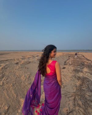 Sri Gouri Priya Instagram - అందమైన, ఆనందమైన సంక్రాంతి!🌴❤️✨
