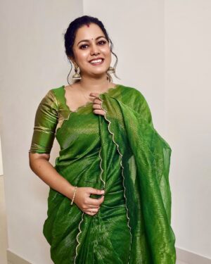 Sruthy Suresh Instagram - 💚

Saree: @sahasra.in ✨
MUA : @vikramanvijitha 
Jhumka : @crafteria_divyas
📸 @akash__c.m , @skd__07___