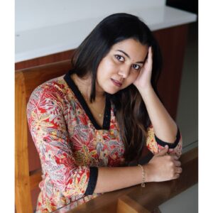 Sruthy Suresh Instagram - Simply me ✨

Outfit from @stellazwoman 🌸
📸 @akash__c.m