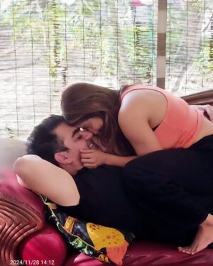 Sshura Khan Instagram - Happy Anniversary Arbaazzz ❤️❤️❤️
My love, every day with you feels like a blessing. You’re my safe haven, my greatest joy, and the best part of my life. I’m so grateful for your love, your strength, and the way you make every moment so special. You make my world brighter, and my heart fuller. Here’s to many more years of laughter, love, and unforgettable memories together. Thank you for being you ❤️❤️ @arbaazkhanofficial 

Alhamdulillah blessed with the best ❤️