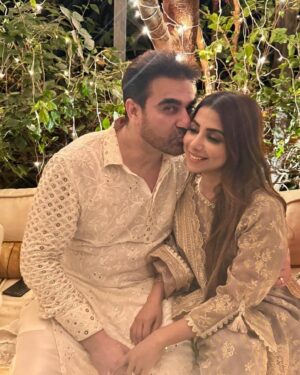 Sshura Khan Instagram - ♥️

📸 @mehak_kaushik