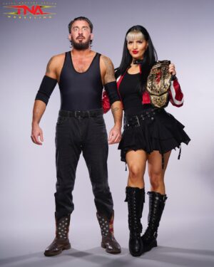 Stephanie De Lander Instagram - I won the title in the divorce. MANCER DE LANDER ERA 🩸 @tnawrestling @beezzzzy