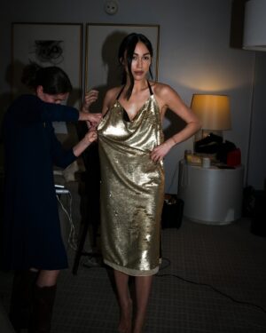 Stephanie Shepherd Instagram - “When we found this Christopher Esber dress, I knew it was perfect. It felt like me—classic yet interesting,” @steph_shep tells us of her look for the L.A. premiere of @opusmovie. “I really wanted something I could look back on in 20 years and still love. … I wanted to feel effortless and timeless.” Opus marks Stephanie Suganami’s first foray into the acting world, and the role is all too familiar for her. Suganami portrays Emily, a digital influencer in A24’s upcoming psychological thriller, alongside Ayo Edebiri and John Malkovich. As the story unfolds, themes of obsession, genius, and control blur the lines between mentor and protégé, leading to an unsettling psychological unraveling. We followed along as Suganami prepared for the premiere. To hear more about her path to acting, her personal style evolution, and the exciting moment celebrating her breakout role, read the full interview at the link in our bio.

photographer: @andiejjane
stylist: @edward.bowleg
hair: @rickymotahair
makeup: @yukari.makeup