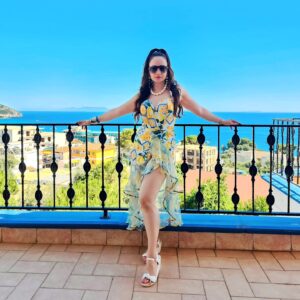Stephanie Timmins Instagram - Lemon Spritzer Days🍋 with a dash of 🌊💦 on the Albanian Riviera 💙🌞🥂
Summer Fit @a.la.modebyakanksha 🍋💛
Sunnies @jimmychoo
📍 Dhermi, Albania 

Yas...That was the view my my room's private terrace..blissful & the next set of pics is from the pool party on the 1st Day @anjunadeepexplorations 💦💦

( Swimwear, resort wear, Albania, Summer Fits, sarong, Summer looks, SS24, Dhermi, Beach)
#swimwear #swimsuit #resortwear ##beachwear #feistyfoxtravels #feistyfoxdiaries #travelinfluencer #indiantravelinfluencer #ootd #Albania #Dhermi #fashioninfluencer #Fashion #summeroutfits #SS24 #anjunaexplorations #anjunadeepexplorations24