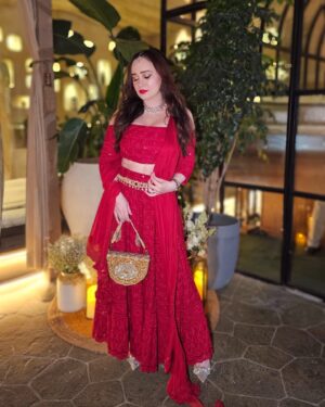 Stephanie Timmins Instagram - Happy Diwali my lovelies..Light & Love to all 🪔✨️💫💛

Last night for @soboguys x @luumahouse LIT Diwali Bash 🥳🎉🎊

( Happy Diwali, Diwali look, Red lehenga,festive outfits)
#HappyDiwali #Diwali2024 #Diwalivibes #festiveseason #festivelook #indianlehenga #indianbridal #diwalidecor #festivewear #feistyfoxdiaries #fashioninfluencer #ootd #ootdindia
