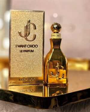 Stephanie Timmins Instagram - A scintillating night for the Launch of @jimmychoo 's #IWantChoo fragrance @parcosbeauty @baccarosebeauty ✨️💫
The bold blend of floral and woody notes making you feel both empowered and feminine 🌟

( Jimmy Choo, I Want Choo, fragrance, Perfumes, Luxury Perfumes, Luxury Perfumes, Gold Sequin Dress)
#JimmyChoo #fragrance #perfumes #luxurylifestyle #luxuryperfumes #luxuryfragrance #feistyfoxdiaries #luxuryinfluencer