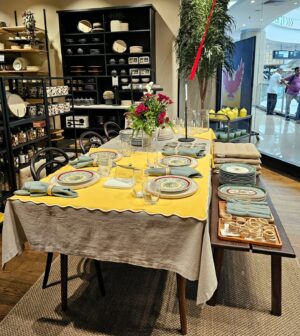 Stephanie Timmins Instagram - I had the absolute pleasure & honour of co-hosting the grand launch of the very first H&M Home Store @hmhome in Mumbai @marketcitykurla ✨️🙌

I couldn't be more grateful for all my lovely people who showed up for the event to support me and made the store launch a grand success 😍✨️🎉 
Big thanks to the team @marketcitykurla for trusting me with the launch 🤍
Now Mumbai has an one stop dream destination for all their home decor needs..You will surely love the collection of H&M Home 🤩

( H&M Home Store in Mumbai, Phoenix Marketcity, Home Decor, H&M )
#HMHome #HM #HMHomeinMumbai #PhoenixMarketcityMumbai #homedecor #homedecoration #decorideas #MumbaiHomeDecor #feistyfoxdiaries #lifestyle #lifestyleinfluencer