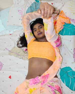 Stephina Alex Instagram - Nothing beats the sexy of sari 🥻