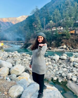 Subiksha Kayarohanam Instagram - Mountain travel, in particular, became a metaphor for the journey of the year - often steep, requiring perseverance, but offering stunning views and deep rewards for those who pressed on. What a beautiful end to 2024❄️. May 2025 be a year of growth, resilience, and breathtaking moments❤️💫
Wish you all a wonderful year ahead ☃️