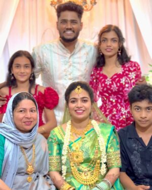 Suhana Basheer Instagram - Shalu & Mashook’s Baby Shower Dump 👶 🌸🌟

#7monthceremony #pregnancyjourney #babycomingsoon #momtobe #basheerbashi #mashurabasheer #brotherinlaw #sisterinlaw