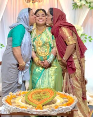 Suhana Basheer Instagram - Shalu & Mashook’s Baby Shower Dump 👶 🌸🌟

#7monthceremony #pregnancyjourney #babycomingsoon #momtobe #basheerbashi #mashurabasheer #brotherinlaw #sisterinlaw