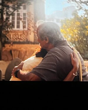 Sulagna Panigrahi Instagram - Thankyou  @anupampkher sir for the lovely scenes together 
Thankyou everyone for all the lovely msgs we are getting for #vijay69 

Pic 1 - right after the screening 
Pic 2- favourite moment of the film 🥹

Watch #vijay69 now streaming on @netflix_in 
@yrf #akshayroy #maneeshsharma