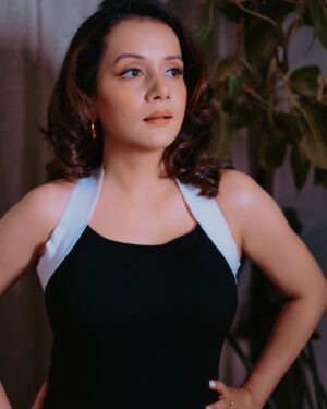 Sulagna Panigrahi Instagram - About last night 🤩
Screening of our film “Vijay 69” 😍😍😍
Watch it tomorrow only on @netflix_in 

#yrf #netflix #vijay69

Hair by : @hippin_negandhi @josalonandspa 
Makeup by: @themumbaidreamer
📸: @the_unphotographer_