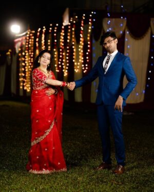 Sulagna Panigrahi Instagram - 4yrs to this day (reception night) 
4yrs of doing business with you 😋 @biswakalyanrath 
Anniversary was on 9th December… #laterpost 

#wedding #anniversary #reception #december2020