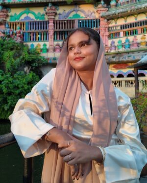 Sunaina Basheer Instagram - Glow where the sun goes.🌤️🧡