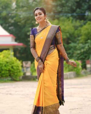 Sunitha Srinivasan Instagram - RATHNA / SUNITHA 😉
Jewelry:@littlefingers_bridal_jewellery
Pc: @viki_pixer  thank you 😊 

#sunithasrinivasan #picoftheday #photooftheday #insatagram #instagood #actress # zeetamil #tredwear