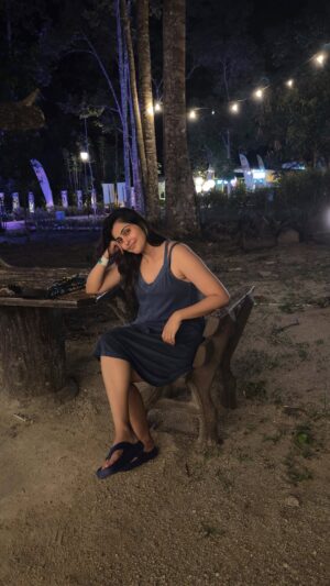 Surabhi Hande Instagram - #newyear #bye2024