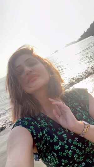 Surilie Gautam Instagram - Sand Sea 🌊 and Me ❤️
#love