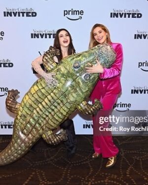 Susie Abromeit Instagram - The best of times with the gorgeousness that is @leahlamarr @julesalmnt 💕💕 #yourecordiallyinvited on @amazonprime 
Thank you 🙏🏻 I had a blast!! 🐊🐊🐊 @reesewitherspoon #willferrell #movie #film #comedy #romcom #laughing #hilarious #love @hellosunshine