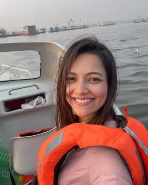 Susmita Chatterjee Instagram - Maha Kumbh 2025 🔱
With @tanichatt ❤️ 

#kumbh #kumbhmela #prayagraj #allahabad #sangam