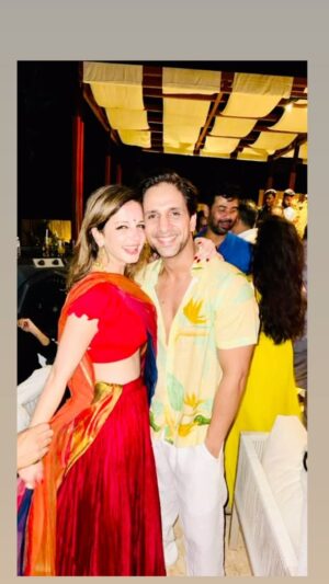 Sussanne Khan Instagram - Here is to the one note I have taught myself through the years… ‘Feeling the spring, crisp morning light
Tingle you get, love at first sight
Moment of grace just feels so right
People you love, worth every fight..♥️♥️♥️♥️✨
Wanna rejoice, beauty of life
Embrace the game, natural smile
Breathing in deep, clocked in with style… ‘ Feeling good is what you owe yourself.. happy birthday Sussanne.. I am so proud of you♥️🧿Live your Life and continue to dare to dream those dreams with Shukr n sabr by your side. Thank you Universe ♥️