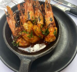Suzanne Paul Instagram - Delicious lunch @soulbarandbistro with Jessica Wu, who won an auction to have lunch with me at the Women in Finance charity auction 🤩