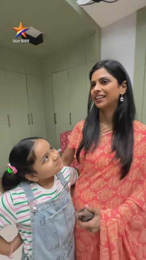 Swarda Thigale Instagram - मुक्ता आणि सईसोबत गप्पा...

‘प्रेमाची गोष्ट’
सोम-शनि रा. 8:00 वा. Star प्रवाहवर.
#PremachiGosht #PremachiGoshtOnStarPravah #StarPravah
