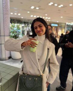 Actress Swarda Thigale HD Photos and Wallpapers December 2024