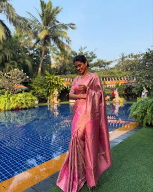 Swarda Thigale Instagram - Because there’s nothing quite like the charm of a pink saree to light up the day! 🌸🌟 #PinkSareeBliss