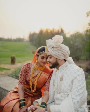 Swarda Thigale Instagram - “Captured in the golden embrace of sunset, we stand, hearts intertwined, ready to embark on life’s greatest adventure together. With every glance, every touch, we share the promise of a lifetime filled with love, laughter, and endless dreams. Here’s to us, to our story, and to the joy that awaits. 💕 #ForeverYours #SunsetMoments #LoveWins”

HMU - @vaibhavi_makeupartist 
📸 - @girish_katkar_photography 

#wedmegood #weddingphotography #weddingteaser #wedding #wedmegoodsouth #indianbride #indianwedding #photography #photooftheday #brideandgroom #bride #groom @wedmegood #weddingsutra