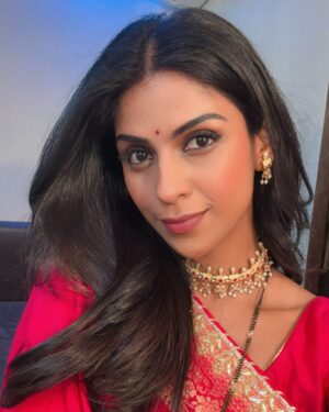 Swarda Thigale Instagram - Khoobsurat ♥️ 

#saree #saaj #mukta #shootingdiaries #premachigoshta @star_pravah