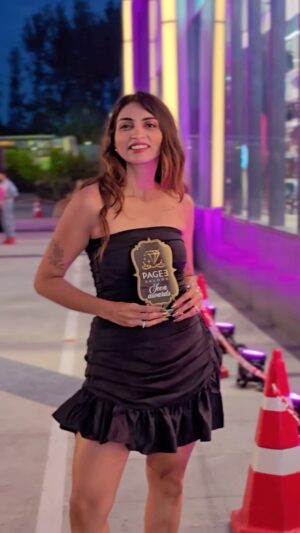 Swati Gandhi Instagram - Birthday bliss 🎈 and a shiny new ‘Best Lifestyle Influencer 2024’ award!✨ Feeling extra grateful today for the love and support from my lovely fam! 🥰🥰Here’s to embracing new adventures, sharing positivity, and making every moment count! 🥳✨
Thank you @page3salon @malaikaaroraofficial for the recognition ❤️
*Page3 Luxury Awards*

[myswatitude, swati gandhi, best lifestyle influencer award, bangalore lifestyle influencer, page3, malaika arora, bollywood, birthday celebration]