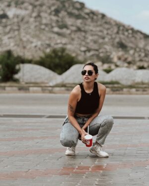Swati Gandhi Instagram - The quiet of the road reflects the piece in my heart 🤍

[Bangalore highway, bike rides, bangalore kolar lake, bangalore influencer, traveller, traveller by heart, indian roads, bangalore blogger, travel ootd]
