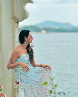 Swati Gandhi Instagram - Lost in the grandeur of City Palace Udaipur. Every corner tells a story. 🏰✨ 
#myswatitude
#RoyalElegance
[myswatitude, swati gandhi, city palace udaipur, udaipur, Rajasthan, history, forts, palaces, royal, historic charm, visit Rajasthan, travelgram, travel india, indian blogger, Bangalore blogger, bangalore influencer]