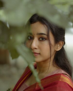 Swetha Venugopal Instagram - En chakkareeee! 🤍

Shot by @sathyaphotography3