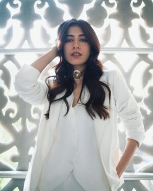 Syra Yousuf Instagram - 🤍🤍
-
@hassanzameerofficial 
@allurebymht 
@nabila_salon 
@marketingmanagement 
@babyliciousmovie 
#babyliciouspromotions