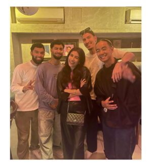 Syra Yousuf Instagram - Love ‘em 💖🖤🤍💜
@thequickstyle 
@sulllyquick 
@billiquick 
@nazquick 
@yasintatby