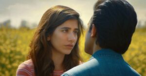 Syra Yousuf Instagram - So happy to share with you all just a glimpse of the hard work we actors and @coconutpakistan team put into making this special movie. @Babyliciousmovie comes from a place of love 💖
Please comment below and let me know your favourite line from #babylicioustrailer.
My favourtite line is ‘Nazia Hassan aur @mahirahkhan , 2 in 1 thi meri Sabiha. Us ke saat tou Karachi bhi Switzerland lagta tha’